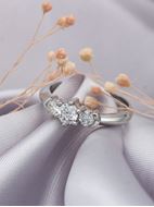 Imagen de Anillo Triangle Diamante 0,67ct GH-VS Oro Blanco 18K