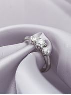 Imagen de Anillo Triangle Diamante 0,67ct GH-VS Oro Blanco 18K