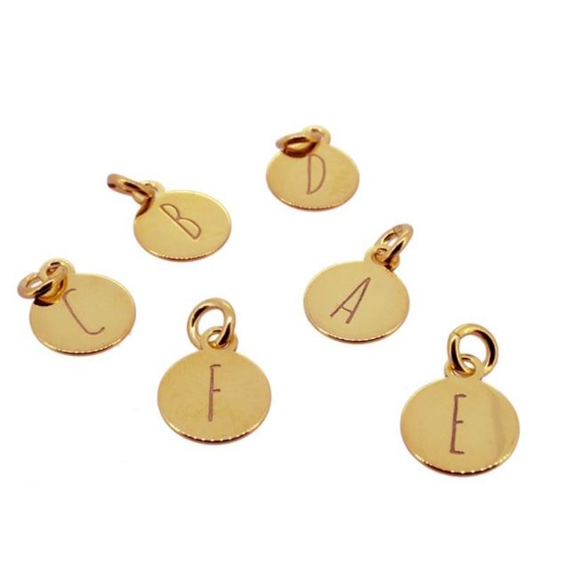 Imagen de Charm Medal Letter Plata Dorada